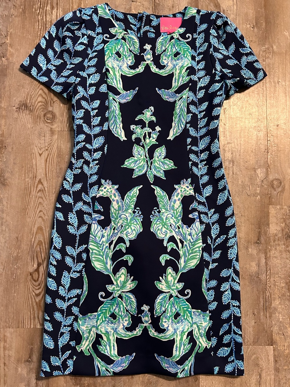 Lilly Pulitzer Lelicia
Dress High Tide Navy size 6